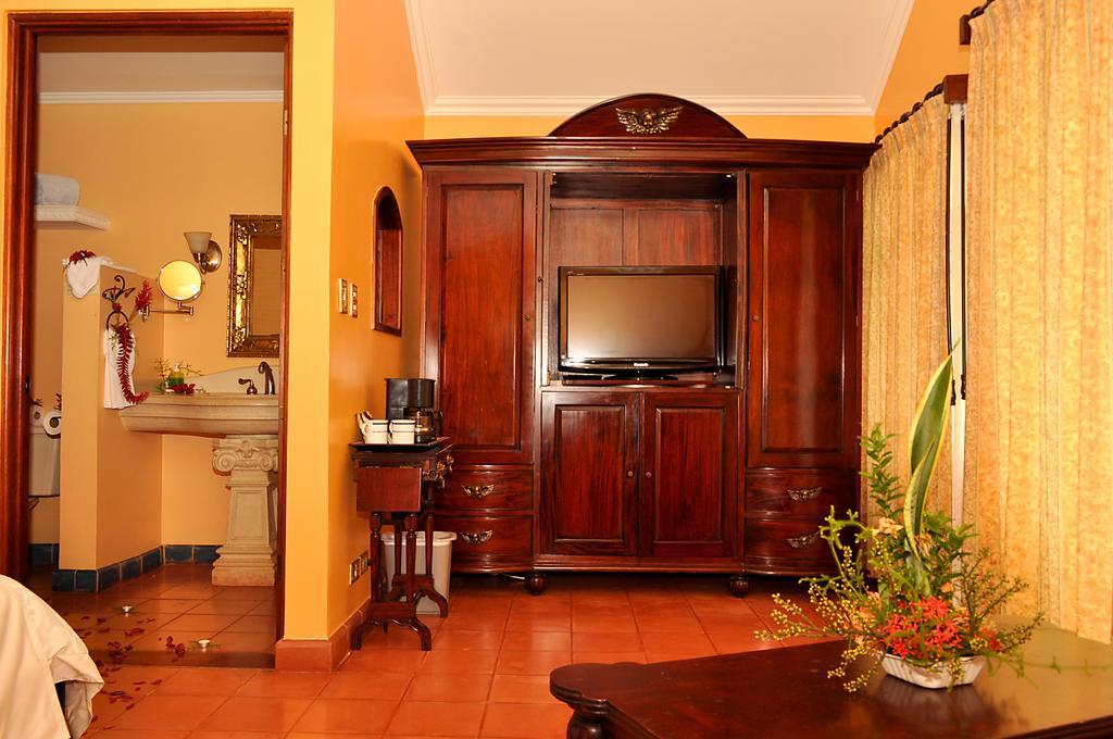 Hotel Cuna del Angel Dominical Esterno foto